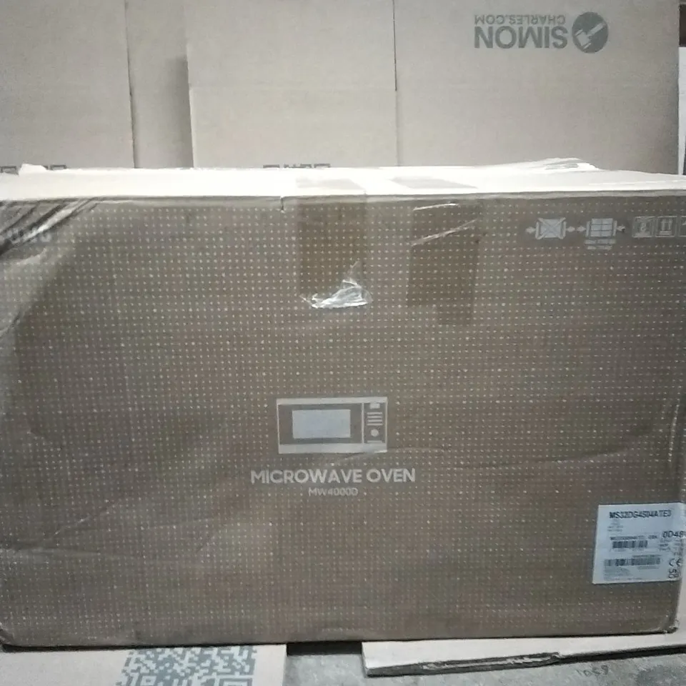 BOXED SAMSUNG MS32DG4504ATE3 SOLO MICROWAVE - BLACK