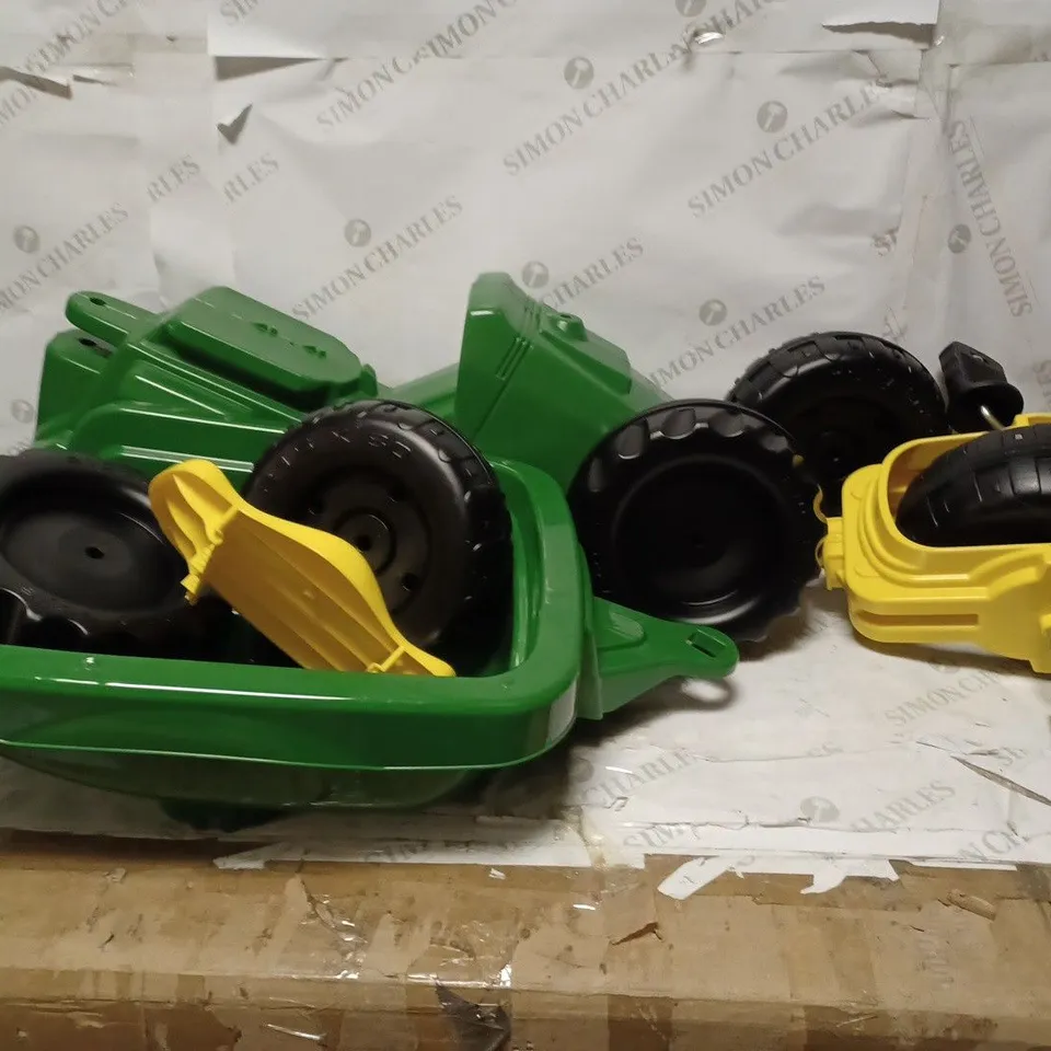 BOXED JOHN DEERE TRIO TRAC  RRP £79.99