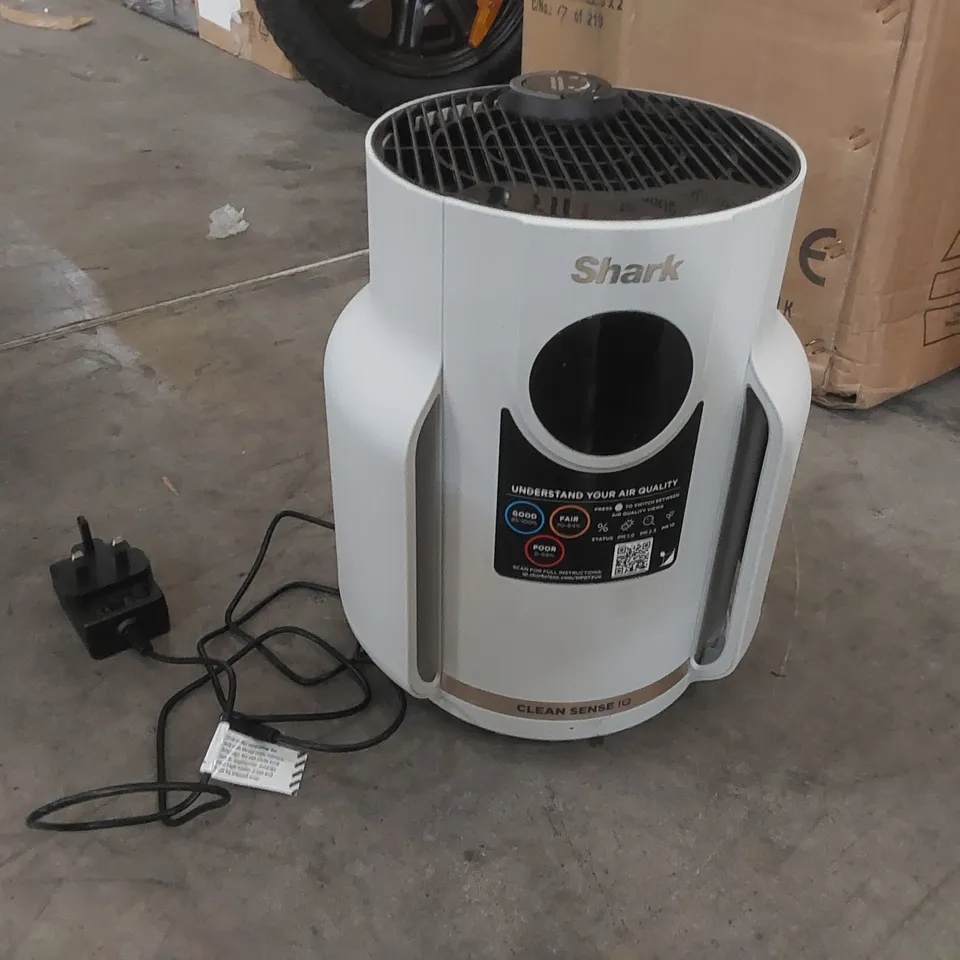BOXED SHARK HP072UK NEVERCHANGE5 COMPACT PRO AIR PURIFIER, ROTATOR WHITE
