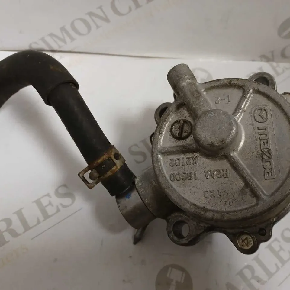 MAZDA OEM ENGINE VACUUM PUMP - R2AA 18G00 K2102