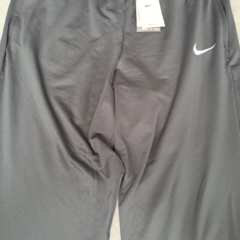 NIKE DRI-FIT SLIM FIT PANTS IN BLACK SIZE XXL