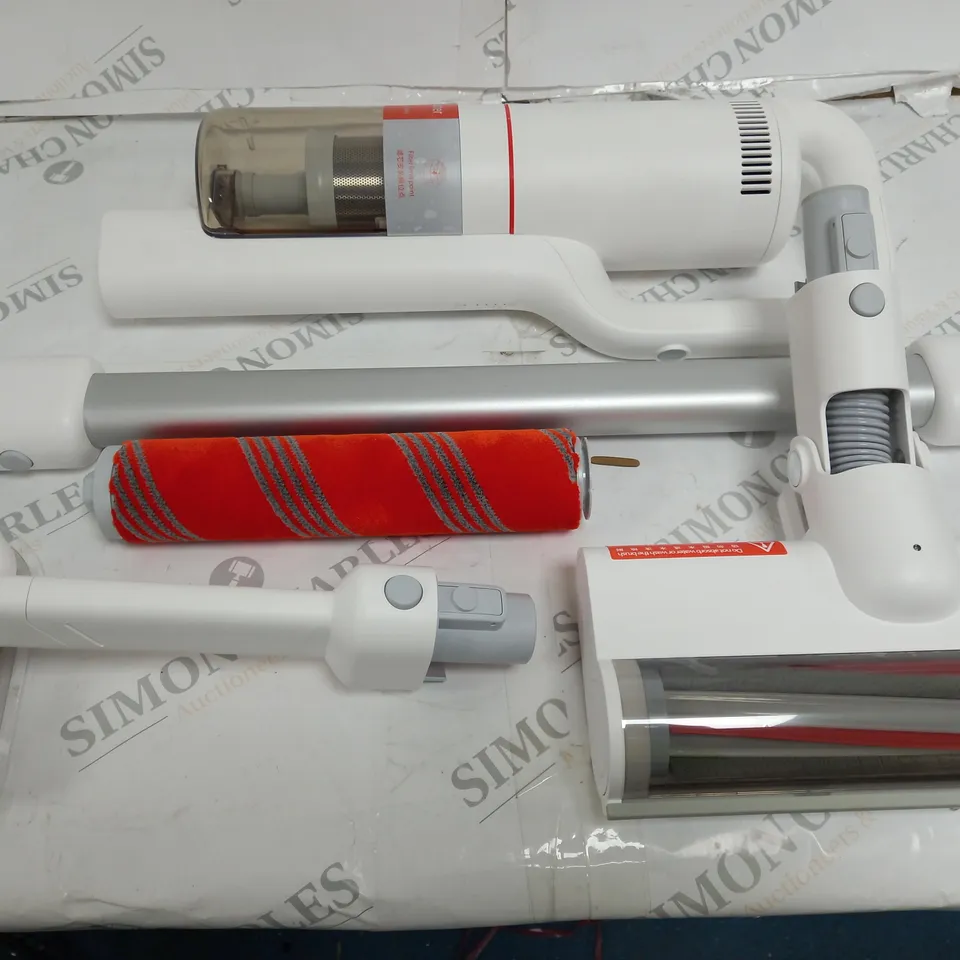 BOXED ROIDMI CORDLESS VACUM CLEANER