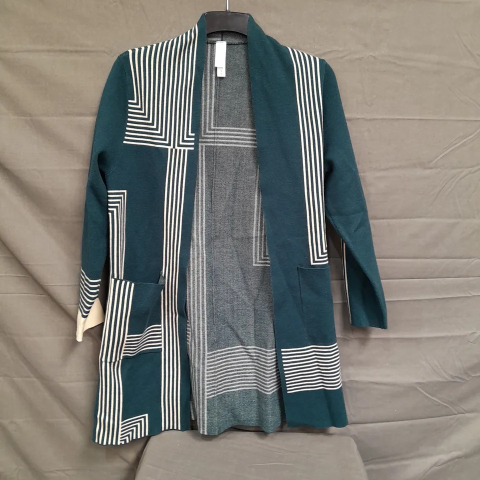 BOXED LOT OF APPROX 8 LADIES WYNNE COLLECTION STRIPED CARDIGANS. VARIOUS COLOURS AND SIZES