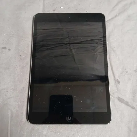APPLE IPAD MINI 2 TABLET