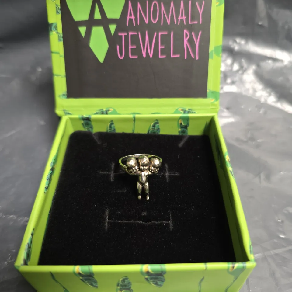 ANOMALY JEWELRY RING – THREE-HEAD 