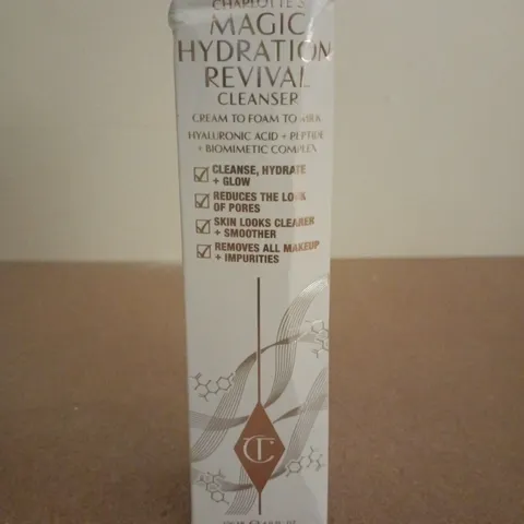 CHARLOTTE TILBURY MAGIC HYDRATION REVIVAL CLEANSER (120ML)