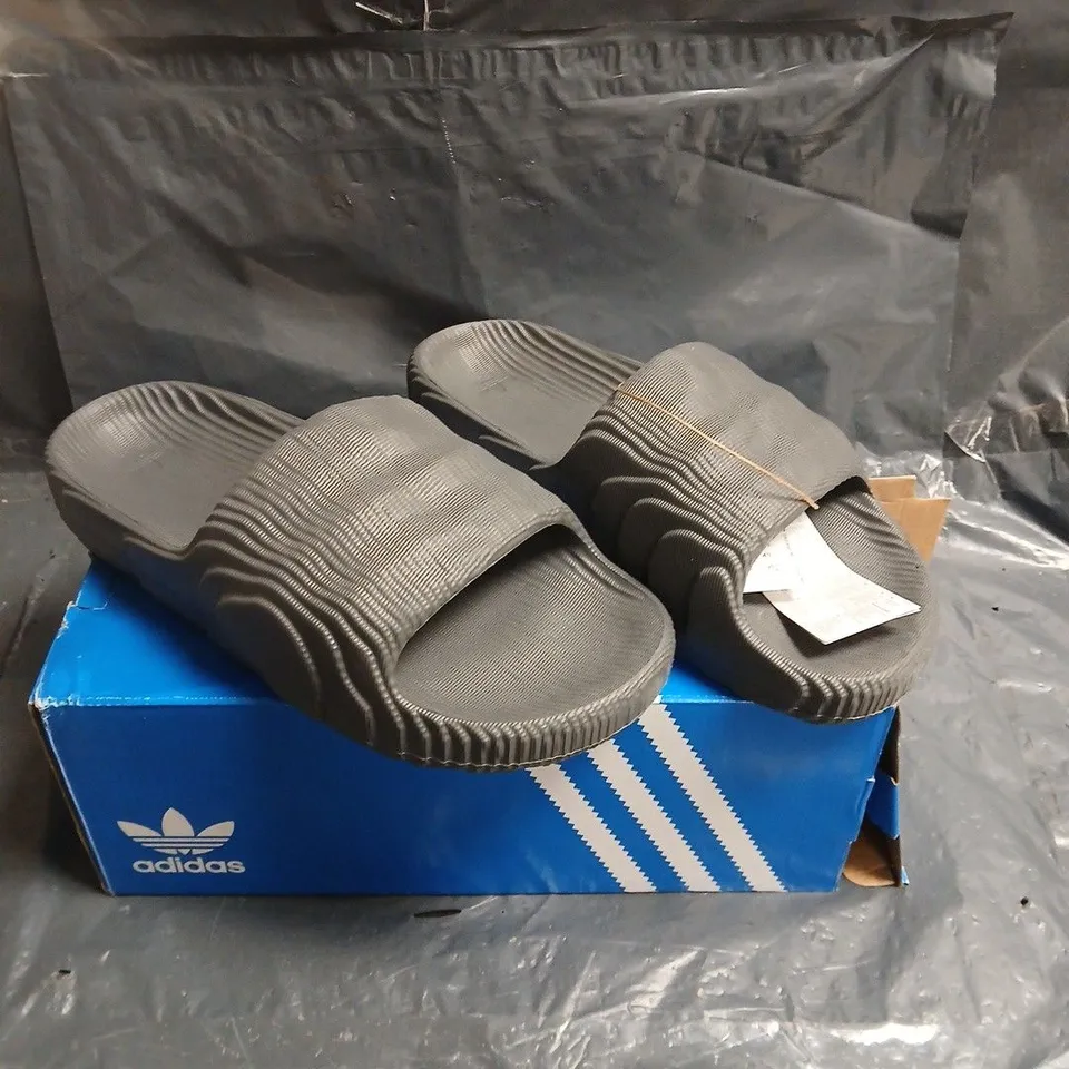 ADIDAS SLIDE SANDALS – GREY/BLACK (BOXED) UK 9