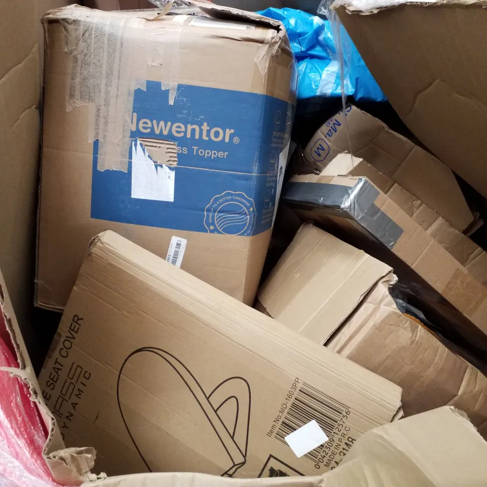 PALLET OF ASSORTED PRODUCTS INCLUDING TOILET SEAT, MATTRESS TOPPER