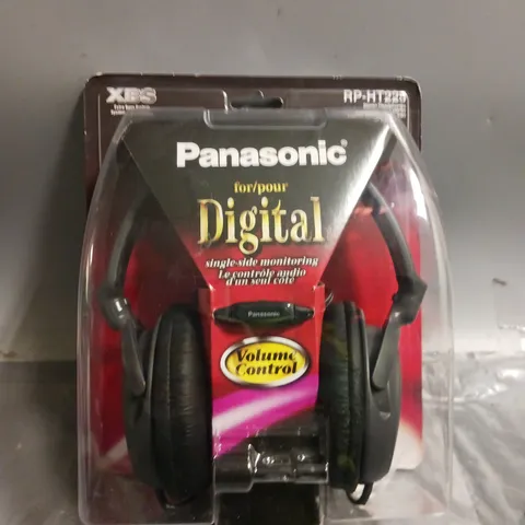 BOXED PANASONIC RP-HT225 HEADPHONES