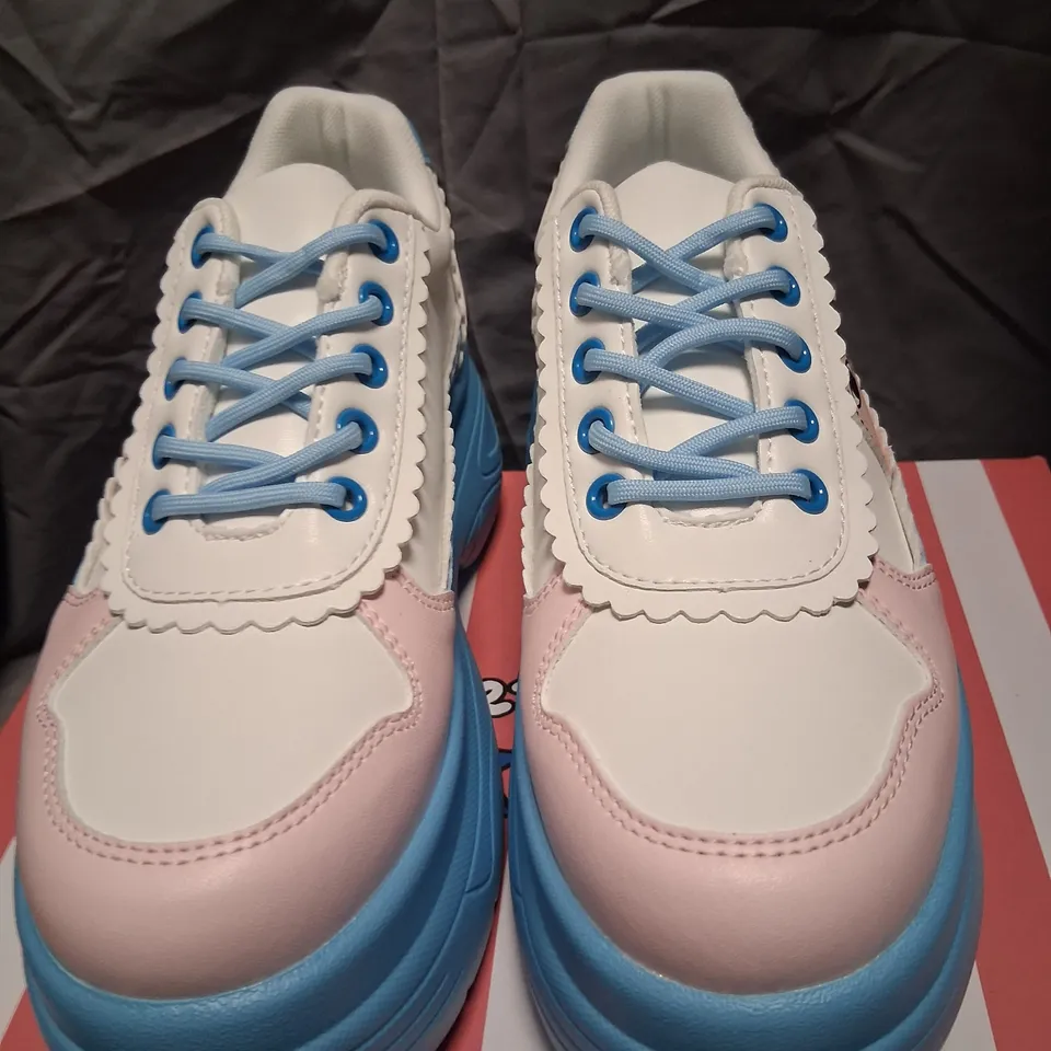 BRAND NEW BOXED KETNIPZ X KOI BEAN SAYS HI CHUNKY TRAINERS BLUE SIZE 5