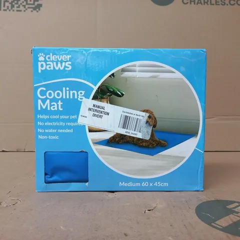 BOXED CLEVER PAWS COOLING MAT IN BLUE (60CM X 45CM)