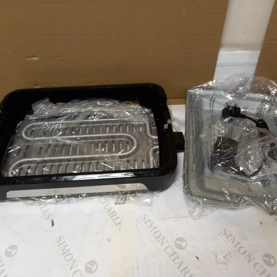 GEORGE FOREMAN SMOKELESS ELECTRIC GRILL