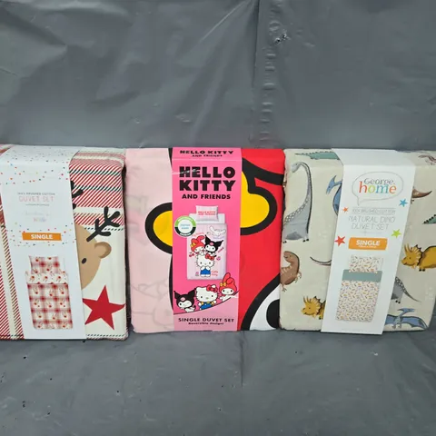 LARGE BOX OF APPROXIMATELY 10 ASSORTED ITEMS TO INCLUDE DUVET SETS, FITTED SHEETS