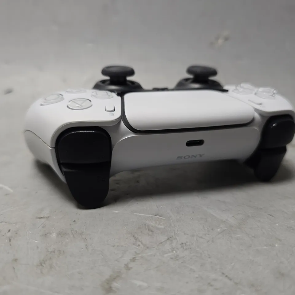 PLAYSTATION 5 DUALSENSE WIRELESS CONTROLLER RRP £59.99