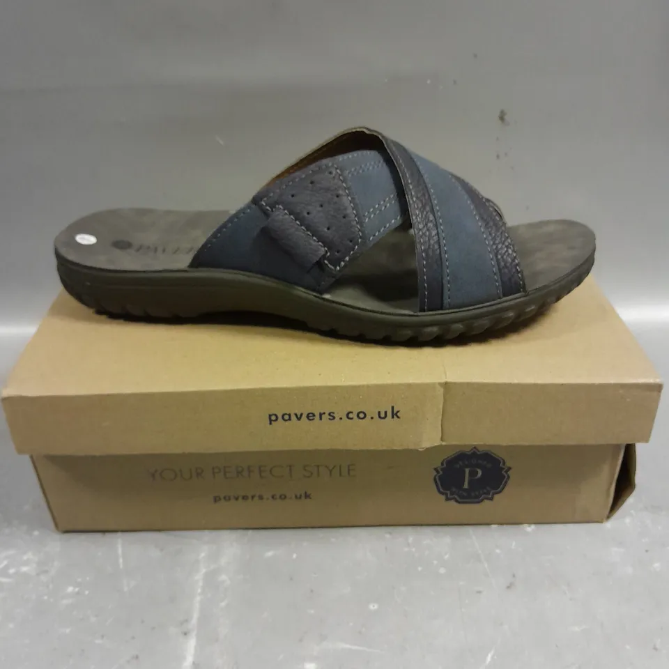BOXED PAIR OF PAVERS DENIM STYLE SLIP ON SANDALS - 9