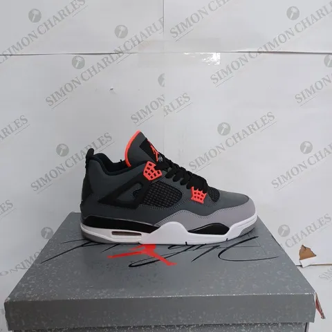 AIR JORDAN 4 RETRO IN DARK GREY - UK 8