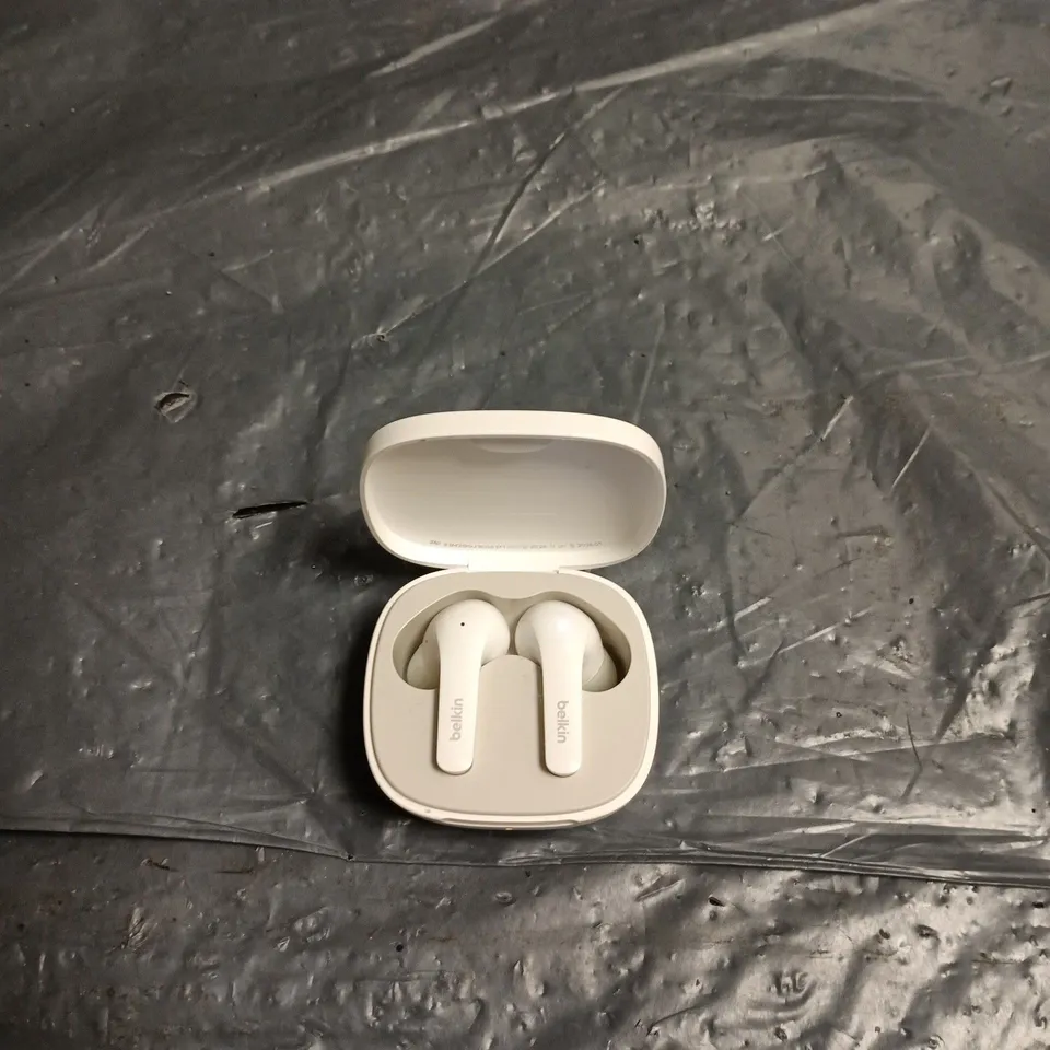 BELKIN TRUE WIRELESS EARBUDS – WHITE 