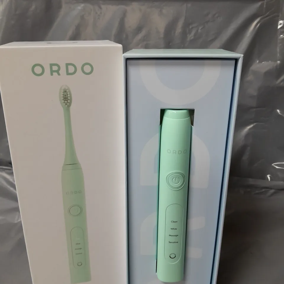 ORDO SONIC+ ELECTRIC TOOTHBRUSH - MINT GREEN