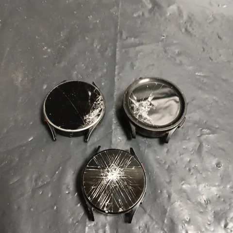 LOT OF 3 ASSORTED DAMAGED SAMSUNG SMARTWATCHES TO INCLUDE - GALAXY 4 SM-R80 - GALAXY WATCH 5 PRO LTE SM-R925F - GALAXY WATCH 5 SM-R900