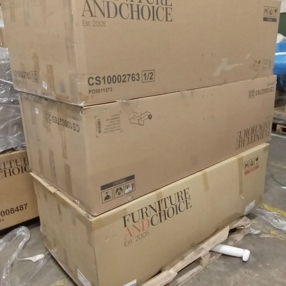 PALLET OF ASSORTED INCOMPLETE DESIGNER SOFAS // PARTS MISSING