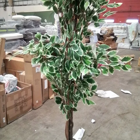 BOXED ARTIFICIAL TREE