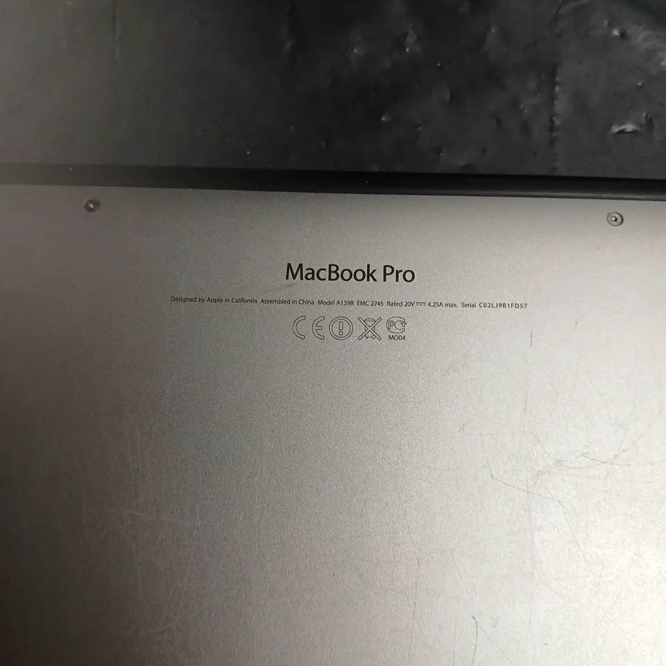 APPLE MACBOOK PRO A1398 LAPTOP