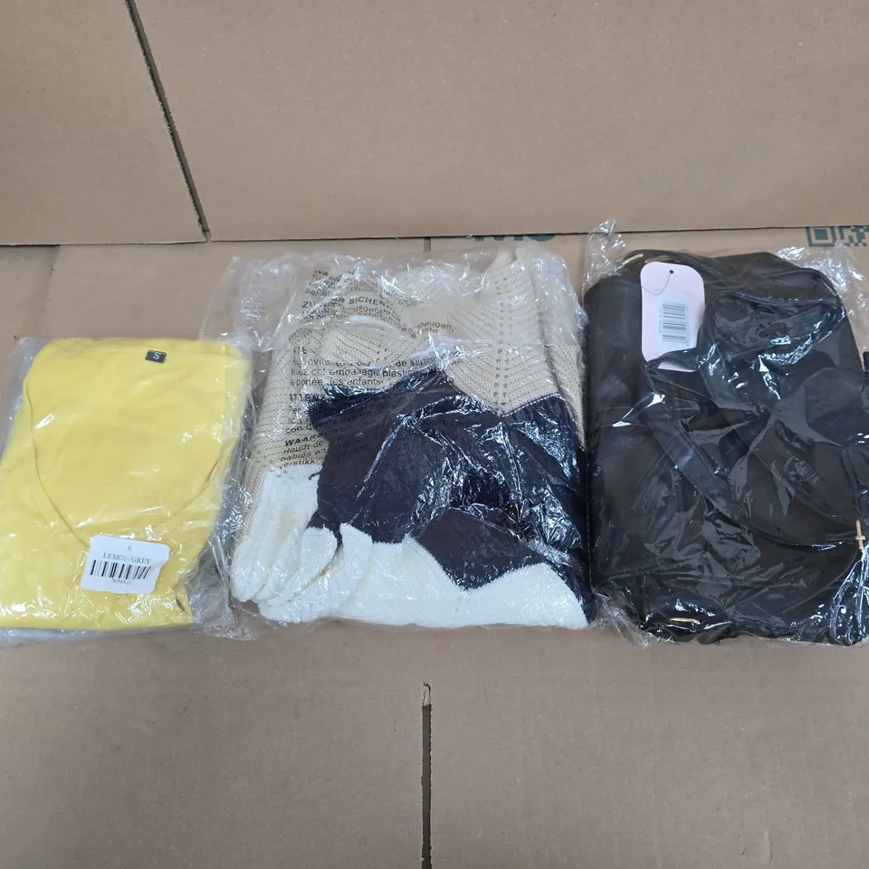 LARGE QUANTITY OF ASSORTED ITEMS TO INCLUDE KNITTED JUMPERS, LADIES T-SHIRTS, HANDBAGS, ETC - COLLECTION ONLY