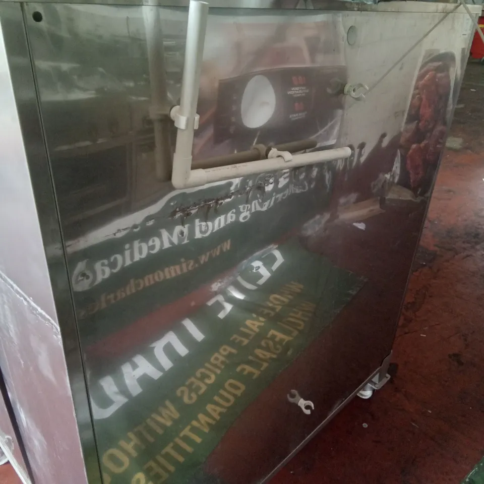 COMMERCIAL FOLLETT ICE MAKER WITH VENTILATION 