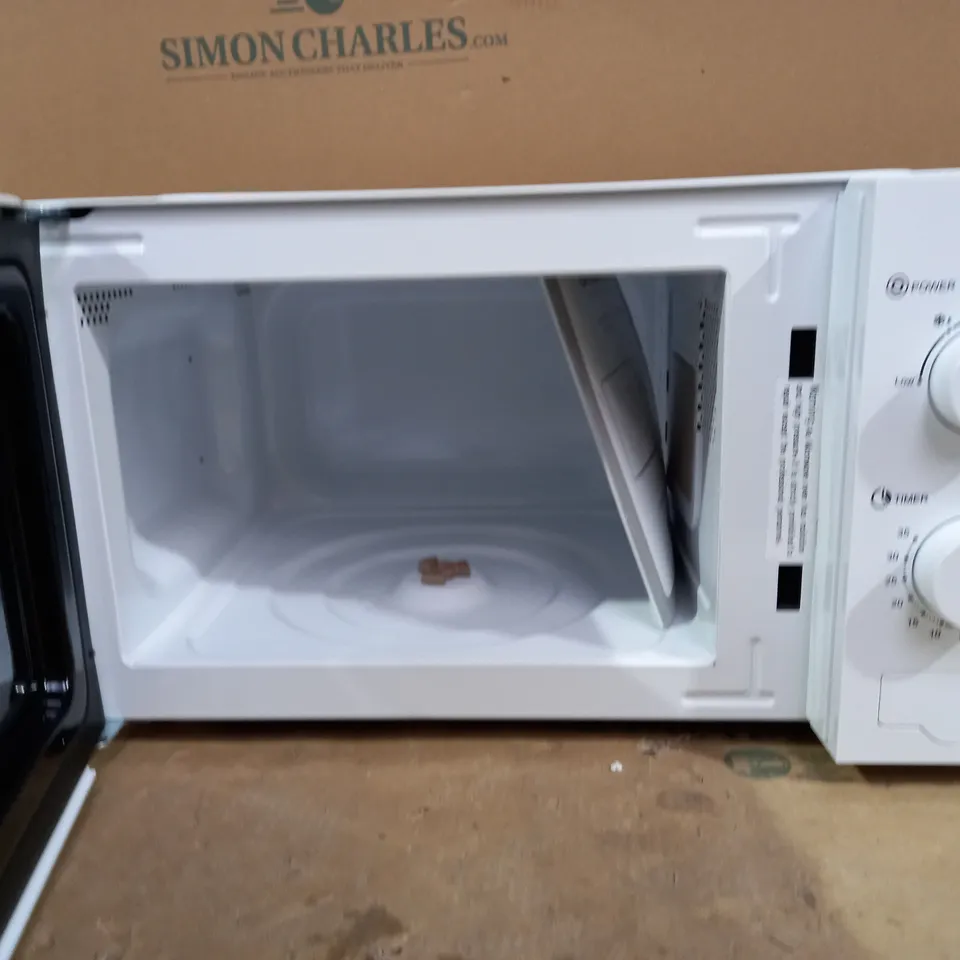 SWAN 700W MANUAL MICROWAVE RRP £108