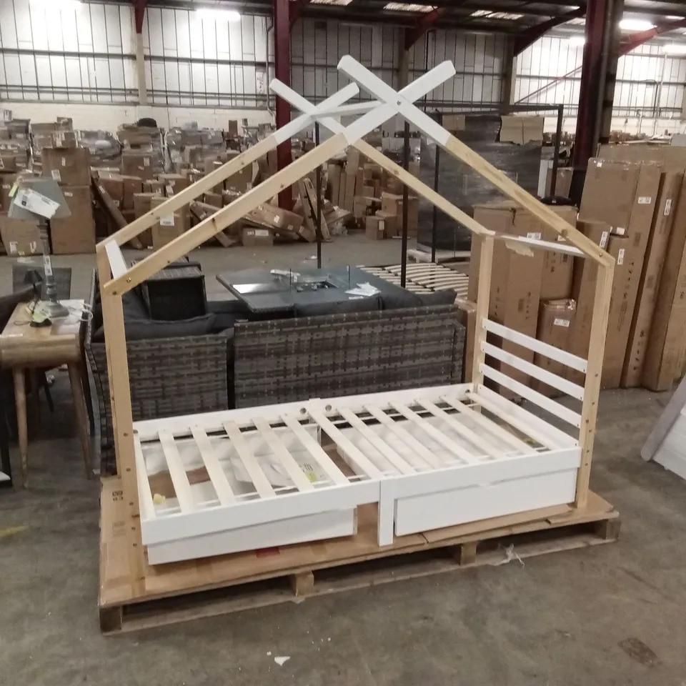 WEATHERHOLT SINGLE 3FT HOUSE BED WITH 2 DRAWERS