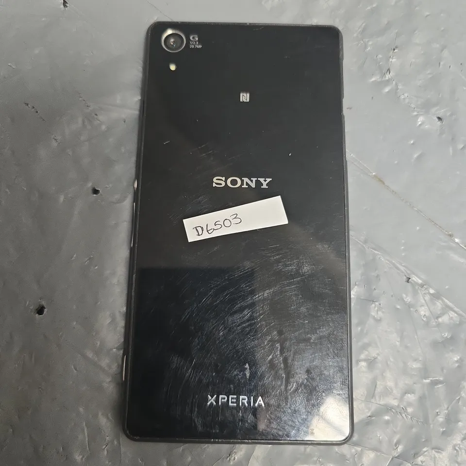 UNBOXED SONY XPERIA MOBILE PHONE IN BLACK - D6503