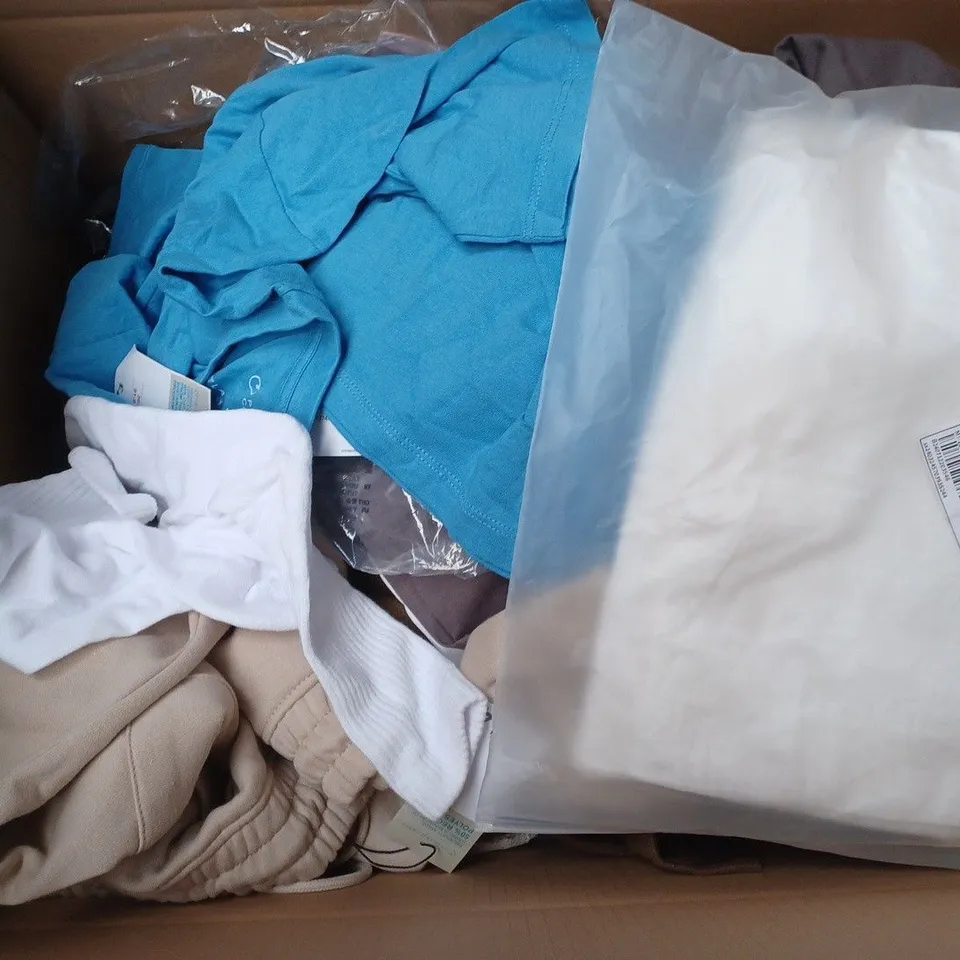 BOX OF APPROXIMATELY 20 ASSORTED CLOTHING ITEMS TO INCLUDE - T-SHIRT , JOGGER , SHORTS ETC