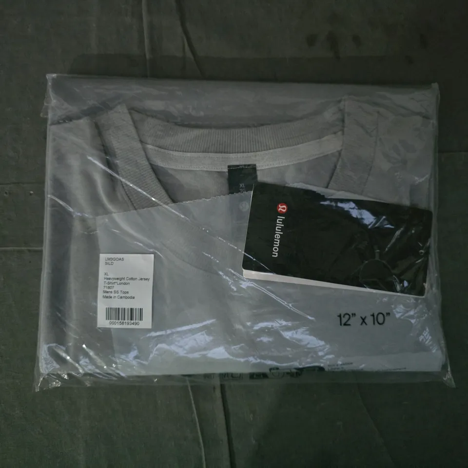 BAGGED LULULEMON HEAVYWEIGHT COTTON JERSEY T-SHIRT IN GREY SIZE XL