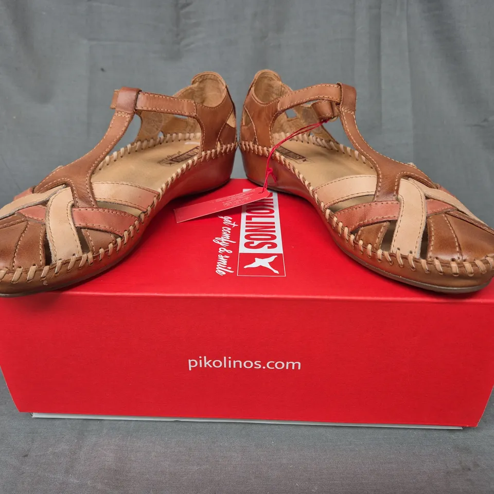 BOXED PAIR OF PIKOLINOS SANDALS IN BROWN EU SIZE 37