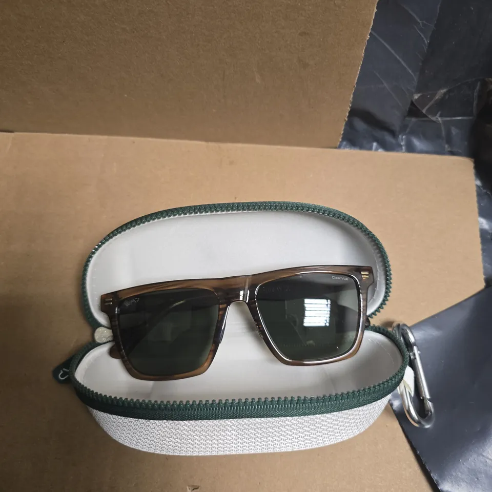 TOTE OF APPROXIMATELY 15 ASSORTED GLASSES CASES TO INCLUDE: WMP EYEWEAR SUNGLASSES