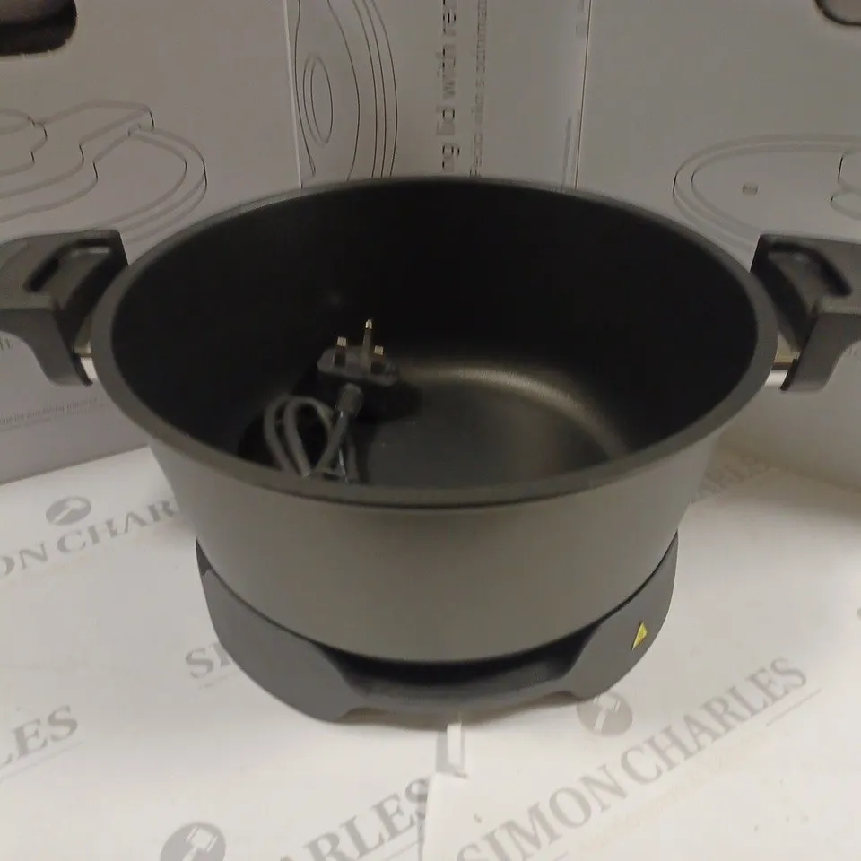 REMOSHKA MULTICOOKER WITH 3 LIDS
