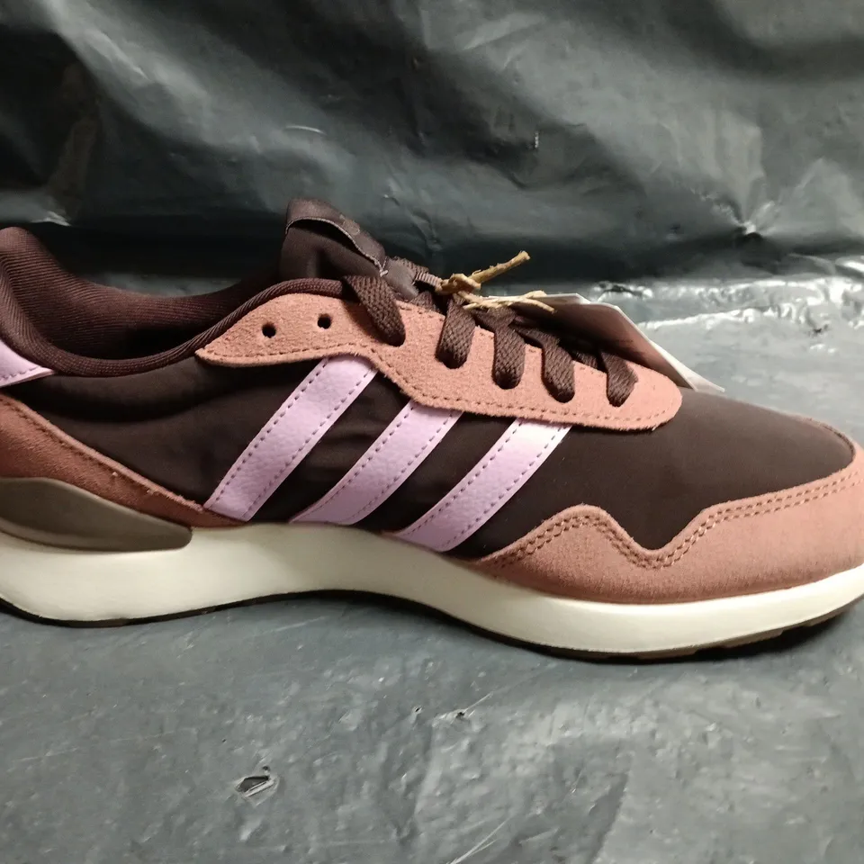 ADIDAS RUN 60'S TRAINERS IN PINK/BROWN - UK 6