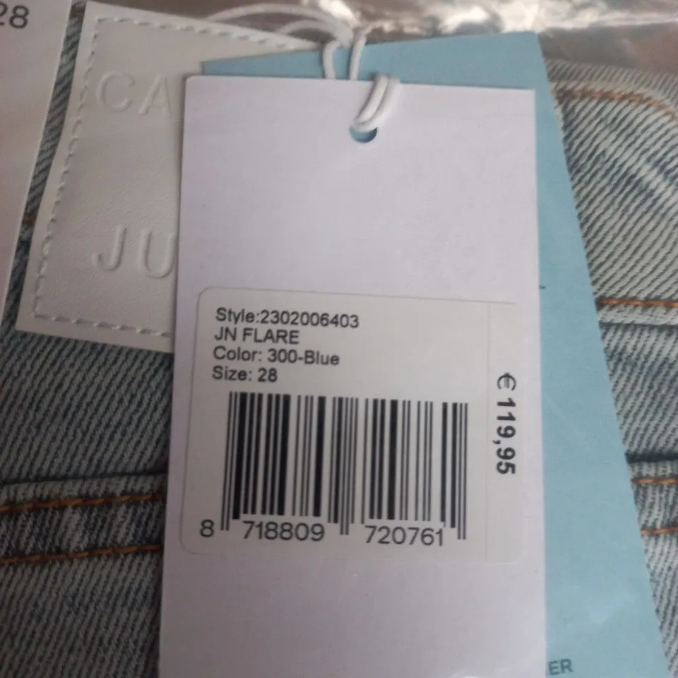 UK 28 WOMEN'S DENIM JEANS – FLARE STYLE, LIGHT BLUE