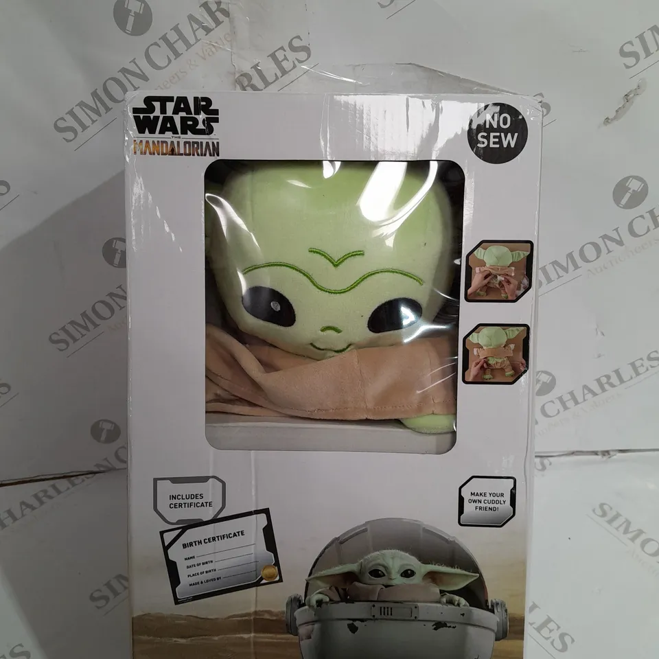 DISNEY STAR WARS THE MANDALORIAN YODA 