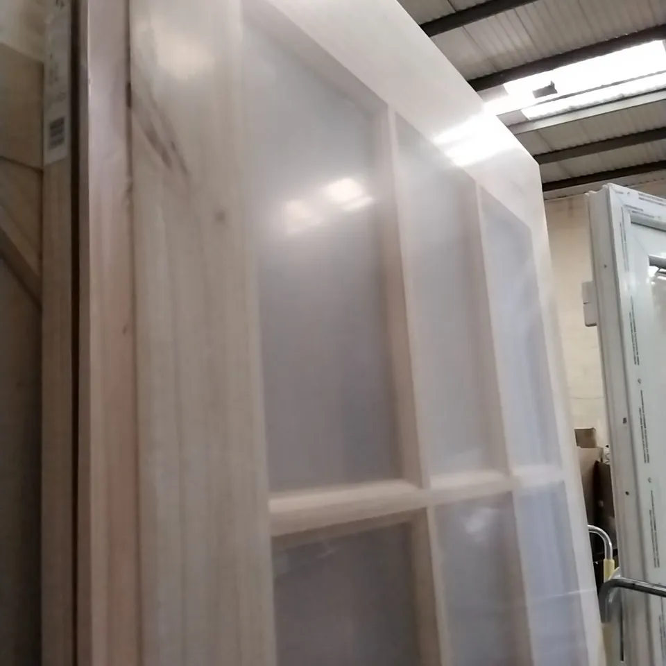 GEOM KNOTTY PINE 15 LITE GLAZED INTERNAL DOOR APPROXIMATELY 1981X838MM