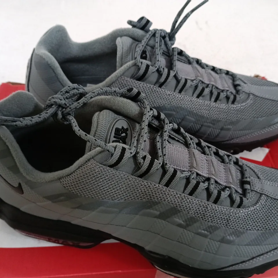 NIKE AIR MAX 95 UL (GREY/BLACK) SIZE 7.5