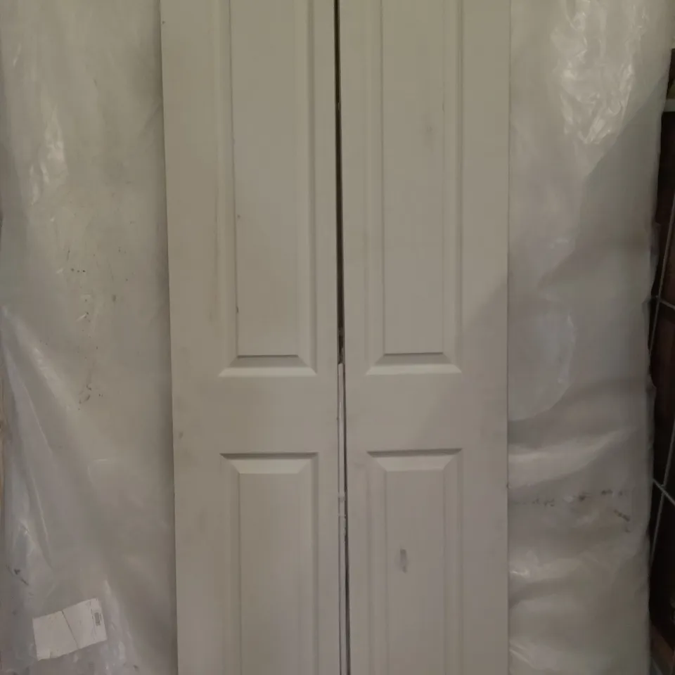 FOLDING DOOR 