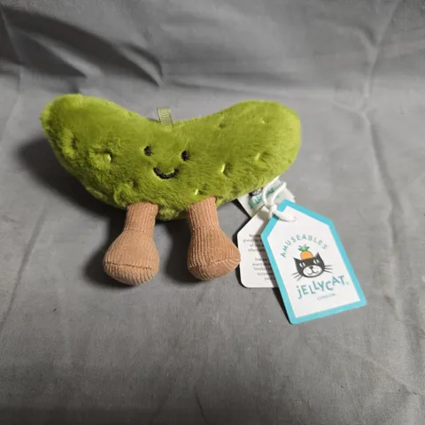 JELLYCAT LONDON PLUSH TOY – I AM AMUSEABLE PICKLE
