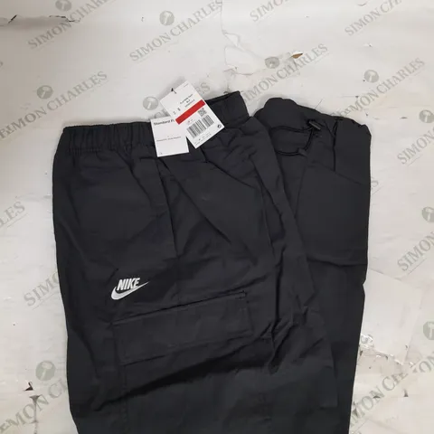 NIKE STANDARD FIT PLAYERS PANT IN BLACK SIZE L
