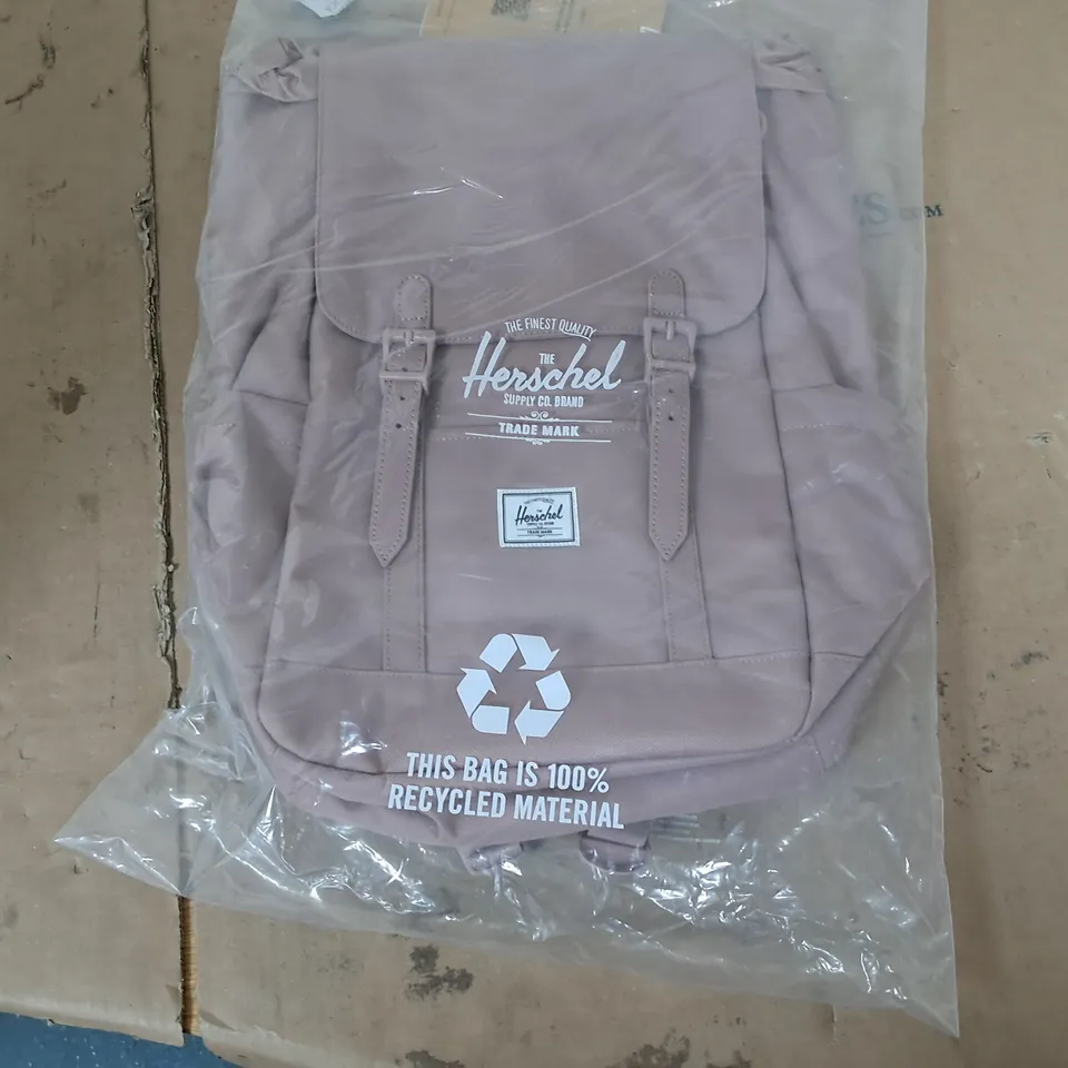 HERSCHEL RETREAT SMALL BACKPACK 