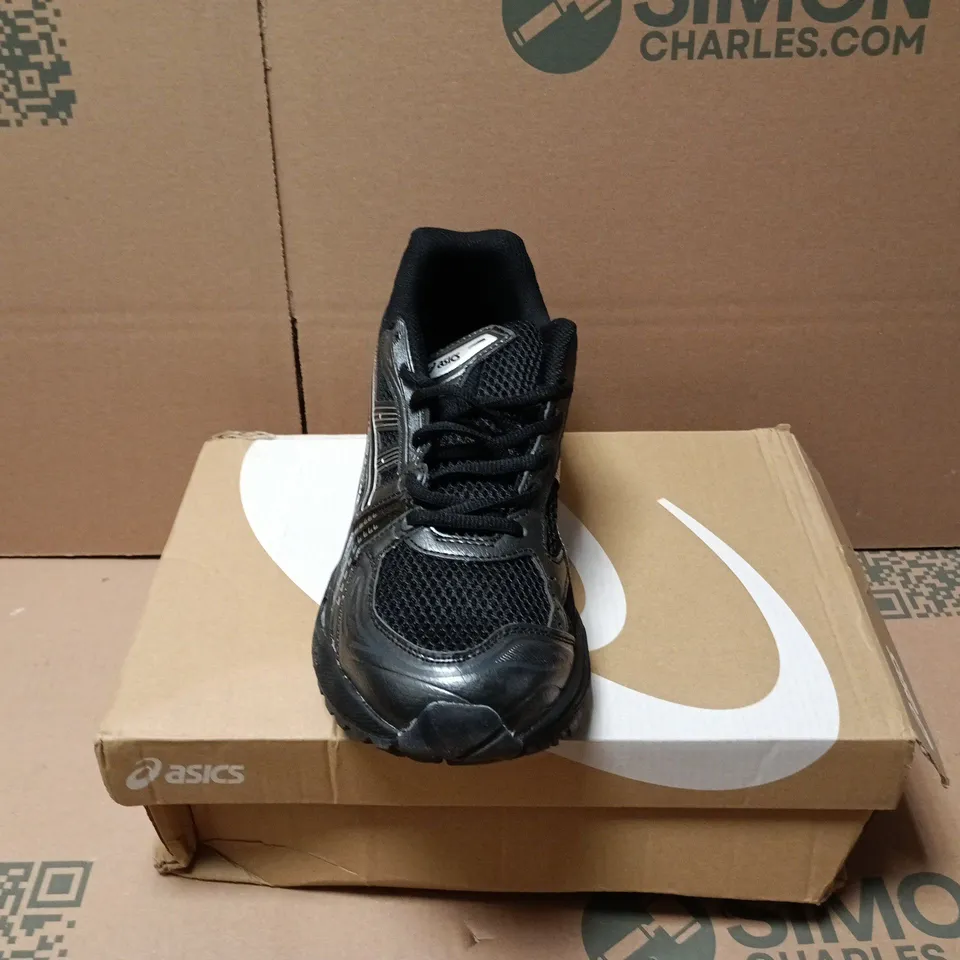 BOXED PAIR OF ASICS GEL KAYANO TRAINERS IN BLACK - UK 10