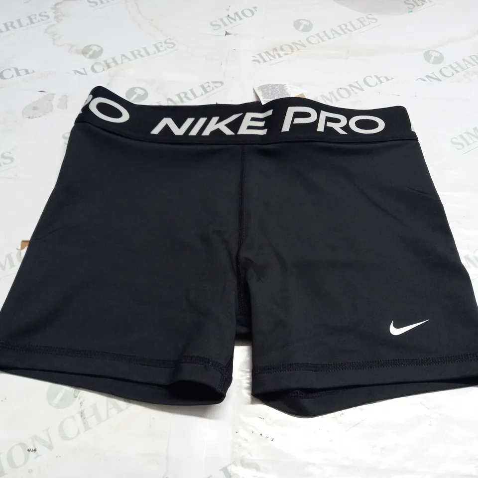 NIKE PRO TRAINING SHORTS SIZE L