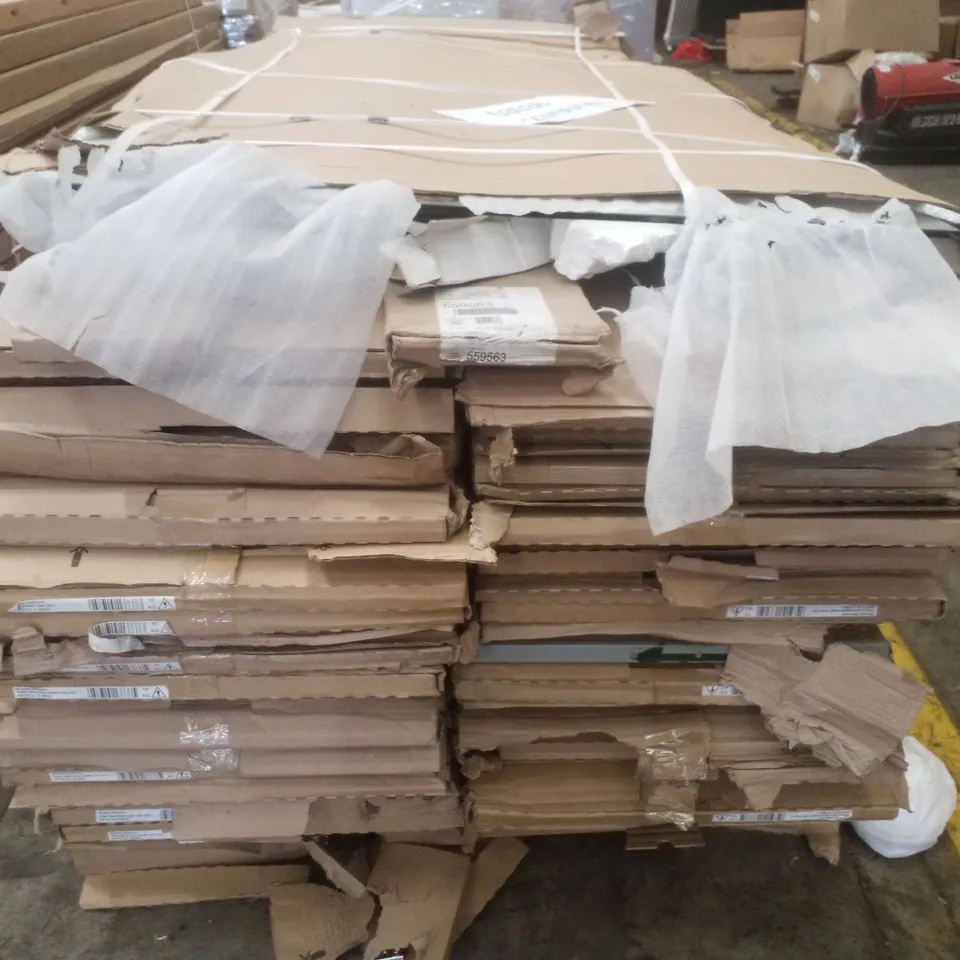 PALLET CONTAINING APPROXIMATELY 41 ASSORTED WARDROBE DOORS