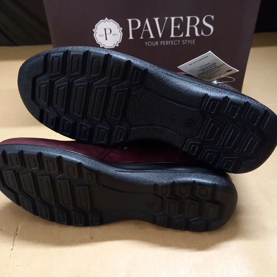 BOXED PAIR OF PAVERS BURGUNDY ANKLE BOOTS - 6(39)