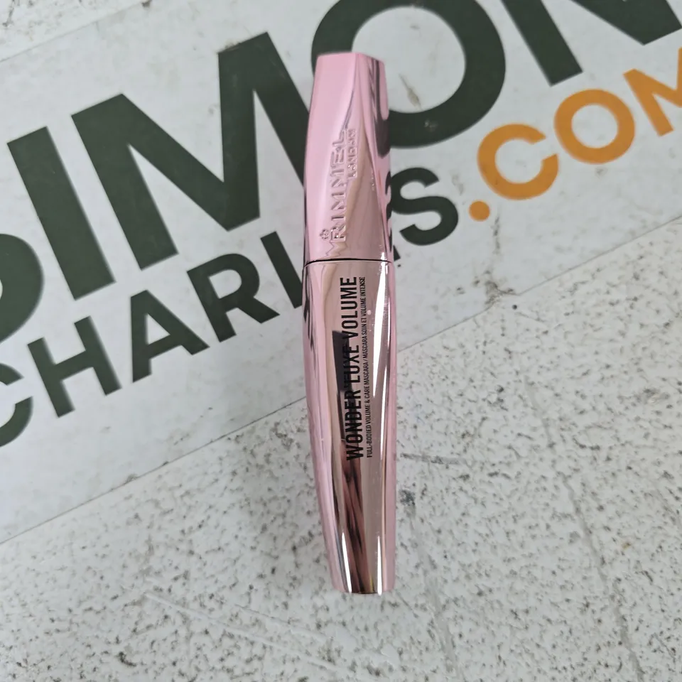 RIMMEL LONDON MASCARA – PINK METALLIC TUBE